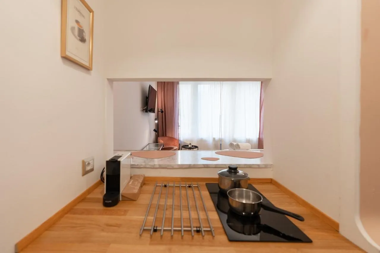 Amalia'S House, Cozy Studio Apartment In Brera Milan
